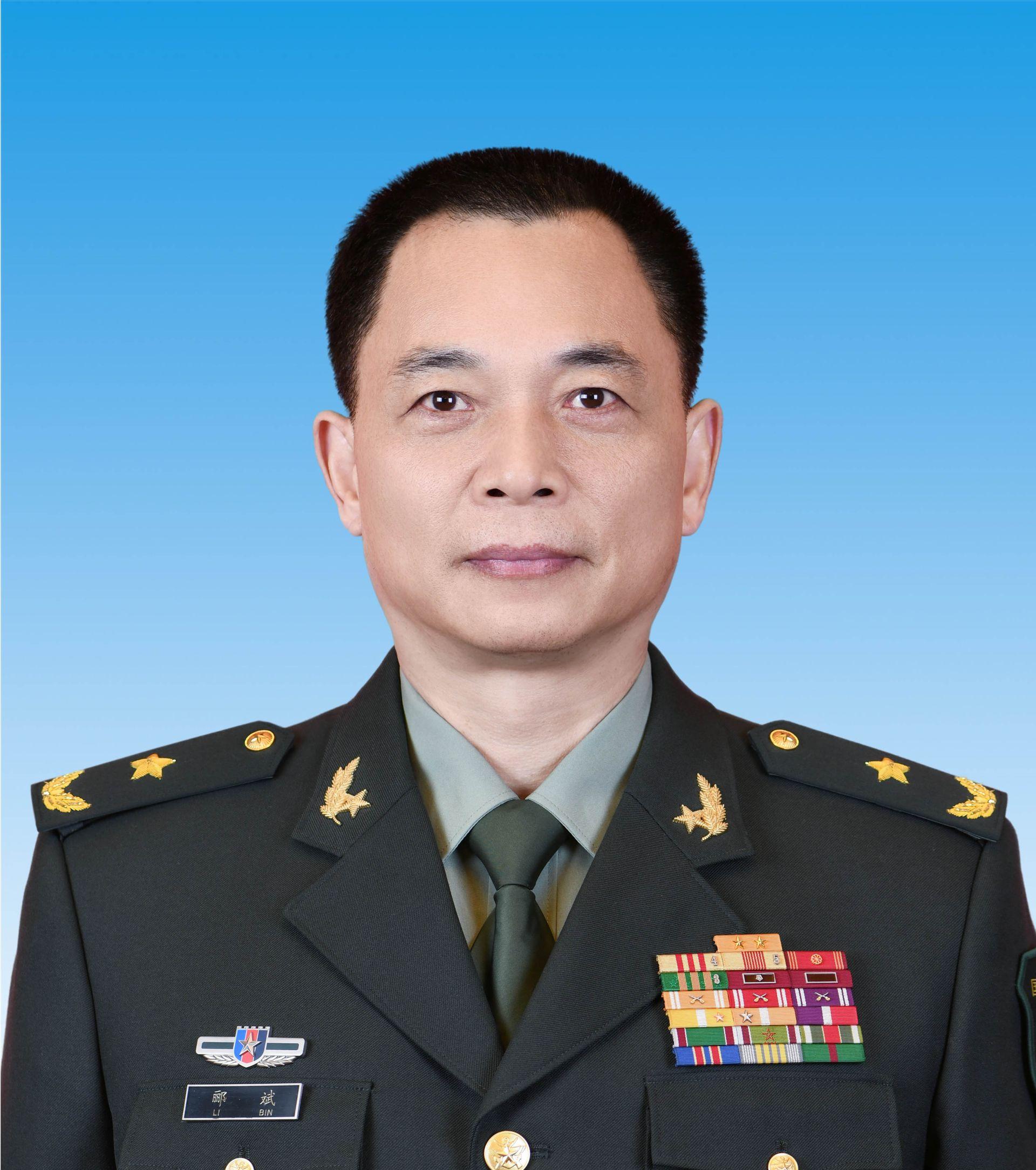 他曾任东总政治部主任,也担任军区政委,未如谭政一样,行政级别为5级