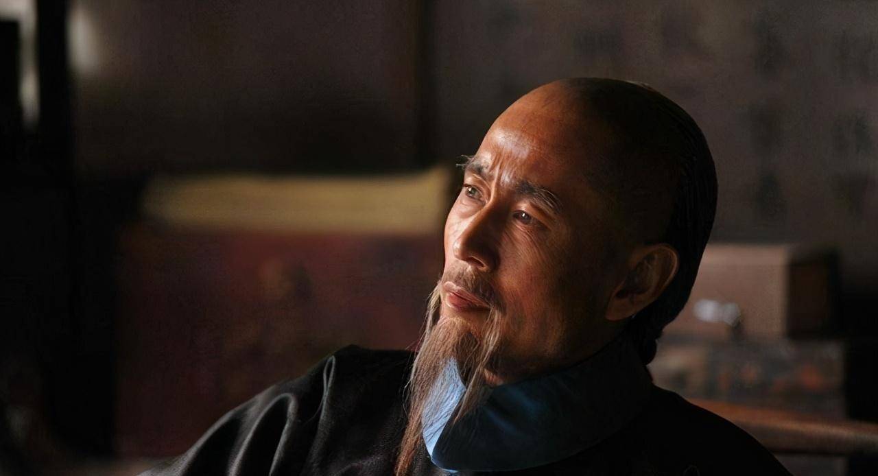 曾国藩嫁女时陪嫁一破木箱子,女婿嫌寒酸扔在库房10年没动过,搬家时