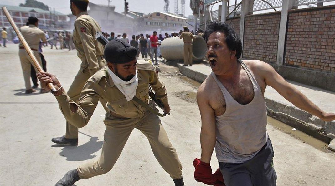 印度版"911"悲剧:暴徒袭击孟买血案,164人罹难,军方耗时3日平息