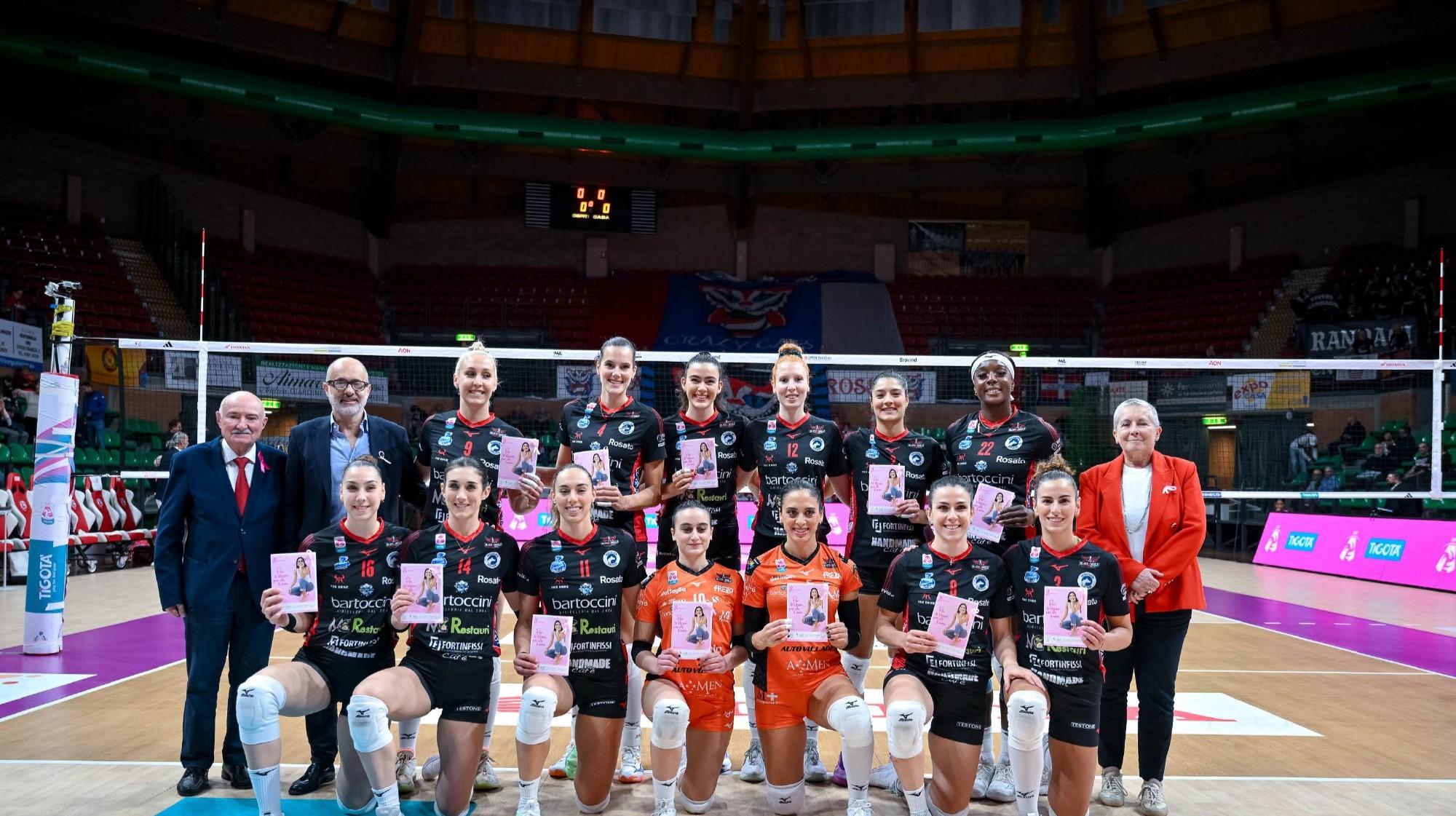 意甲女排零封诺瓦拉!科内胜出