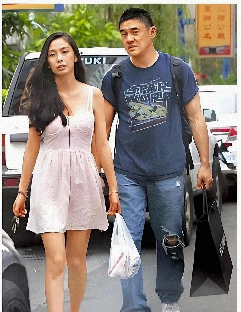 昔日"浪子"护妻护女到极致,吴大维把镜头全部让给家人