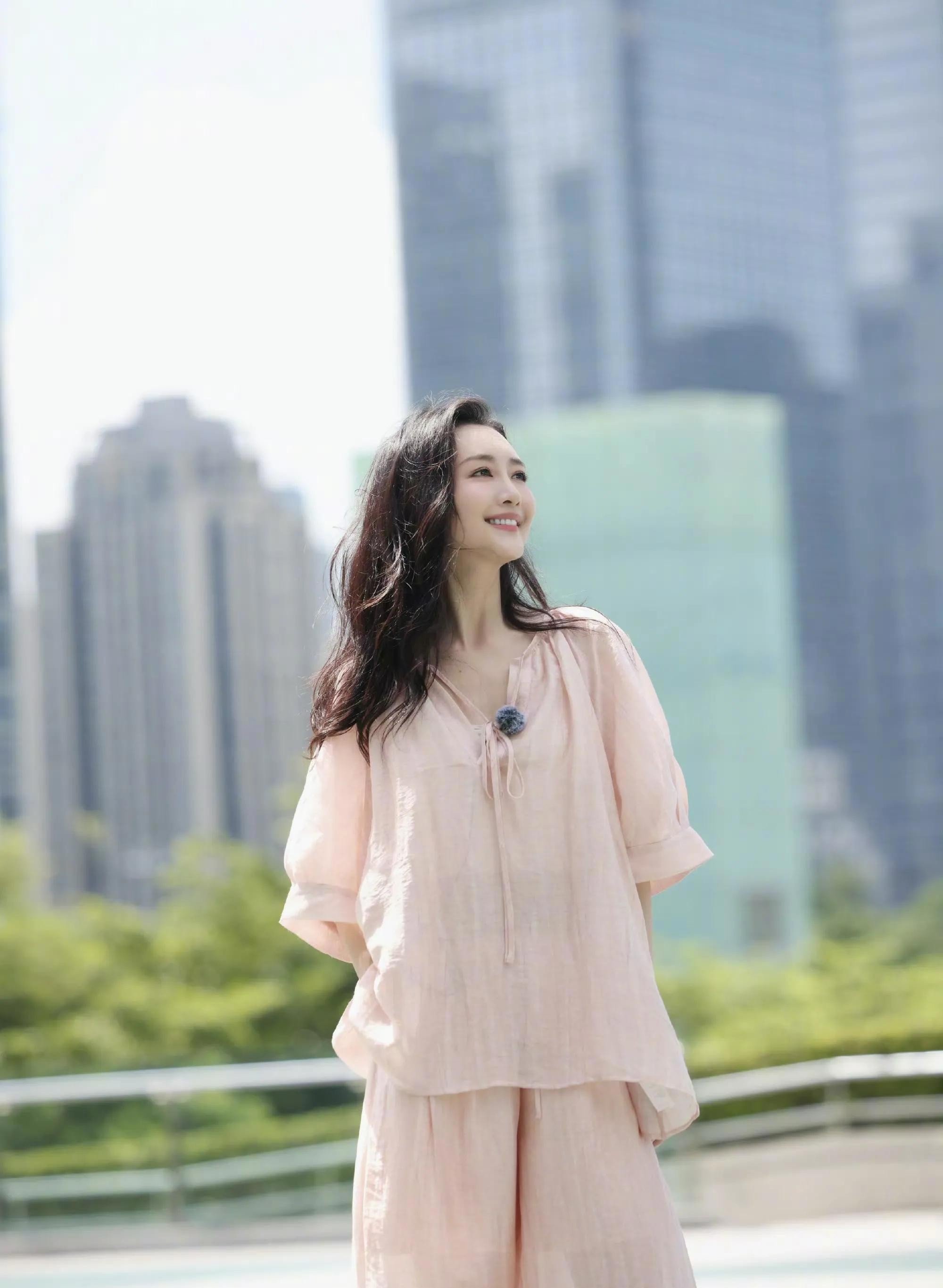 十年前胡歌《伪装者》唯一未带火她容貌不逊王鸥身材不输宋轶