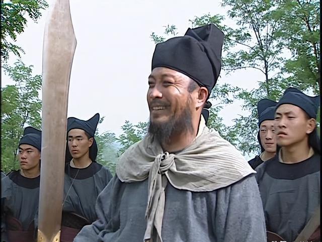 郓城县一霸的刑警大队长雷横为什么斗不过小妓女白秀英?阶级不同