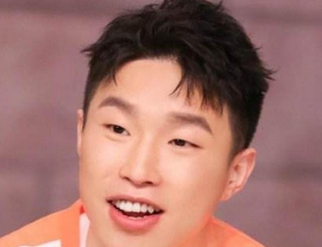 烧饼打高尔夫,郭德纲这盘棋下得有多大?