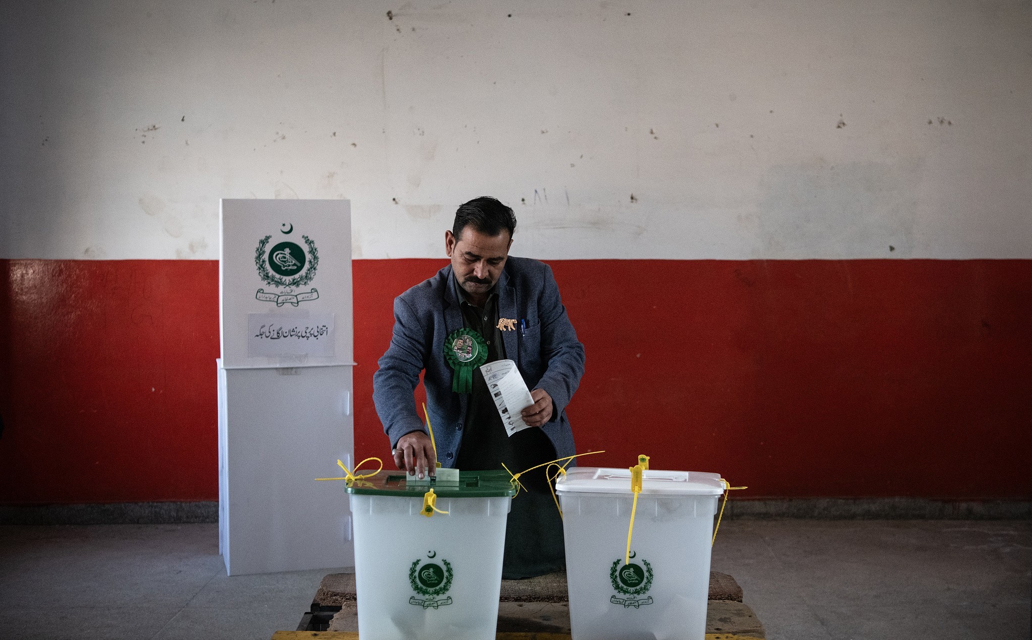 重大变革!巴基斯坦选举出现"暗箱操作",民众走上街头要求公平