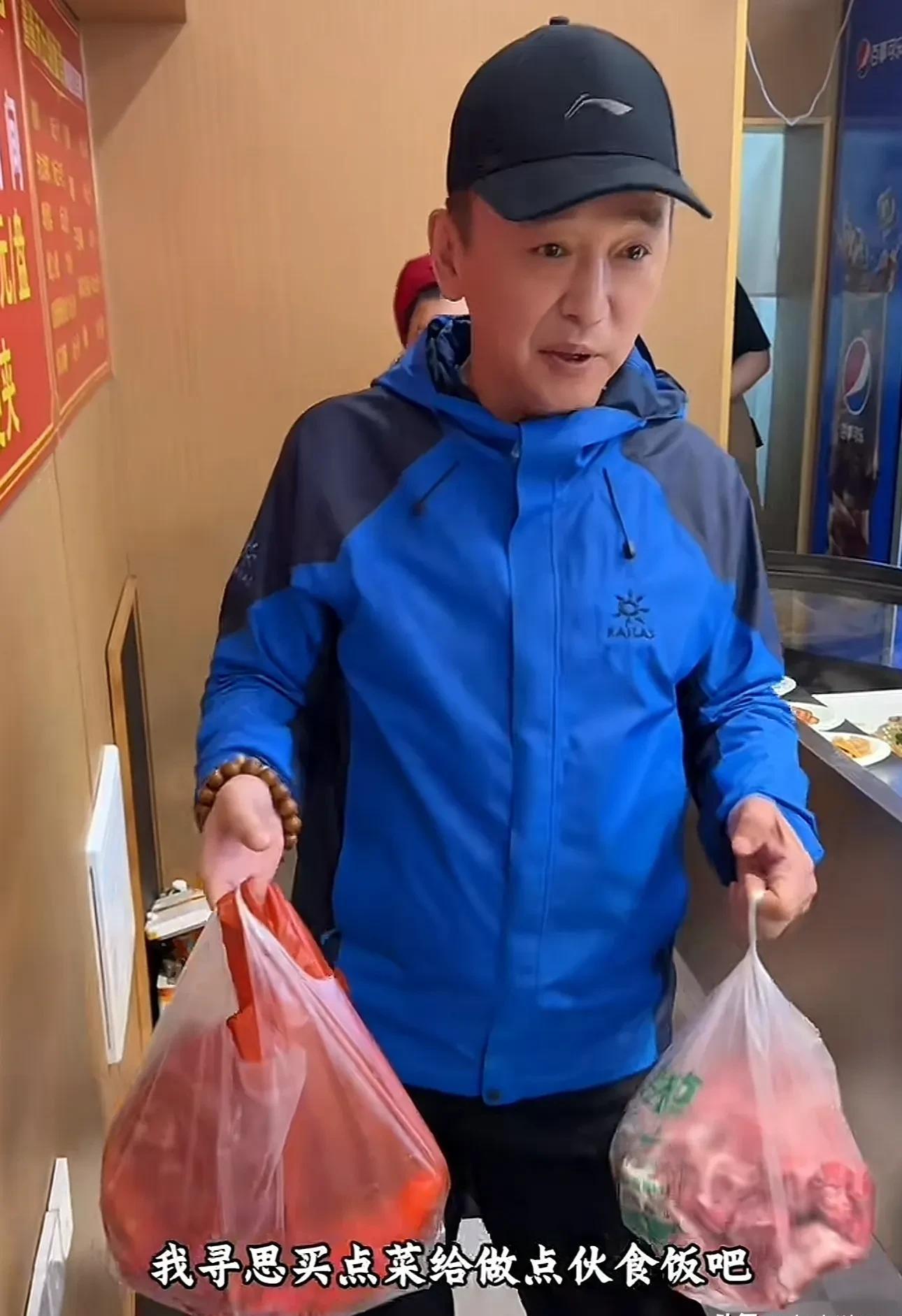 网红鑫禧禾五哥离世确诊七个月硬撑到兄弟大婚最后心愿让人泪目