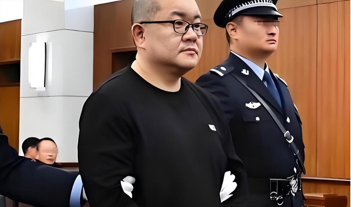 云南"土皇帝"孙小果,执行死刑当天才意识到,母亲并非万能