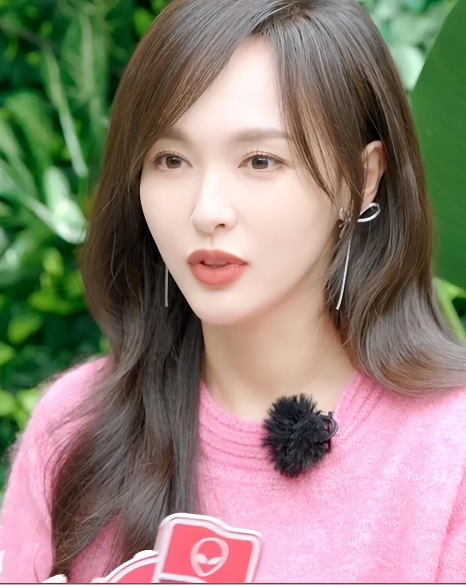 时隔八个月,张翰再次传出新恋情,但背后却有隐秘,唐嫣未曾错