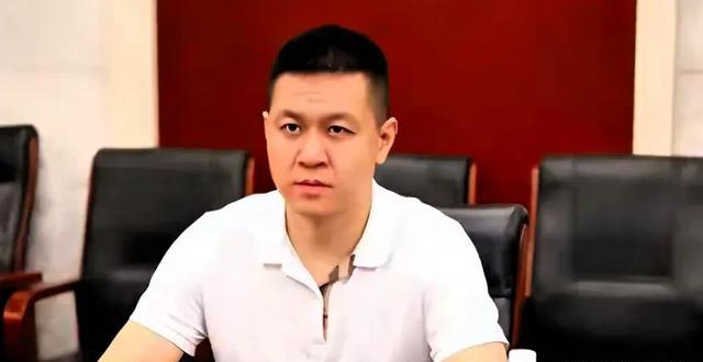 他放弃光环自我磨砺:李禾禾靠实力闯出一片天