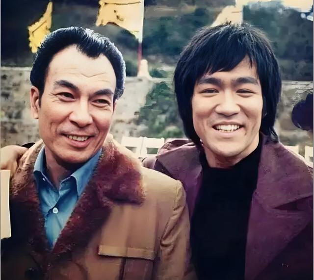 李小龙片场被误伤真相曝光!60岁石坚这一拳背后,藏着武学大师