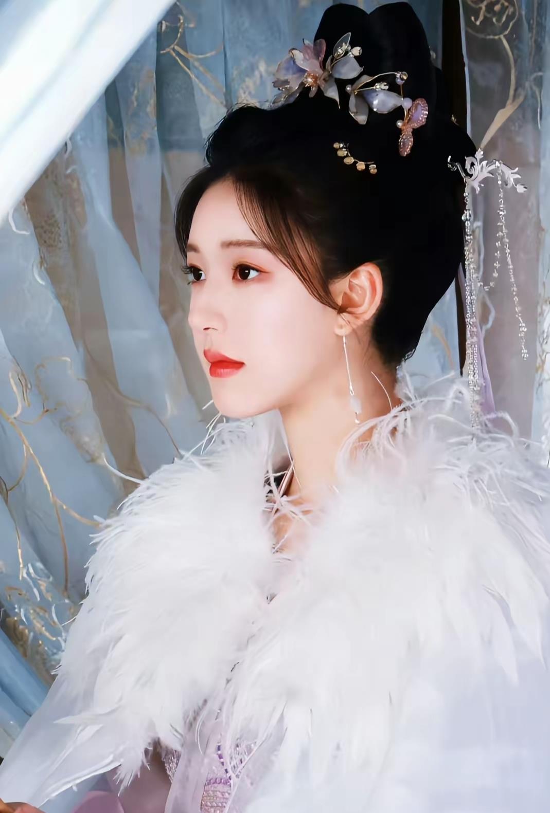 赵露思吴磊《青芜缺》二搭封神!