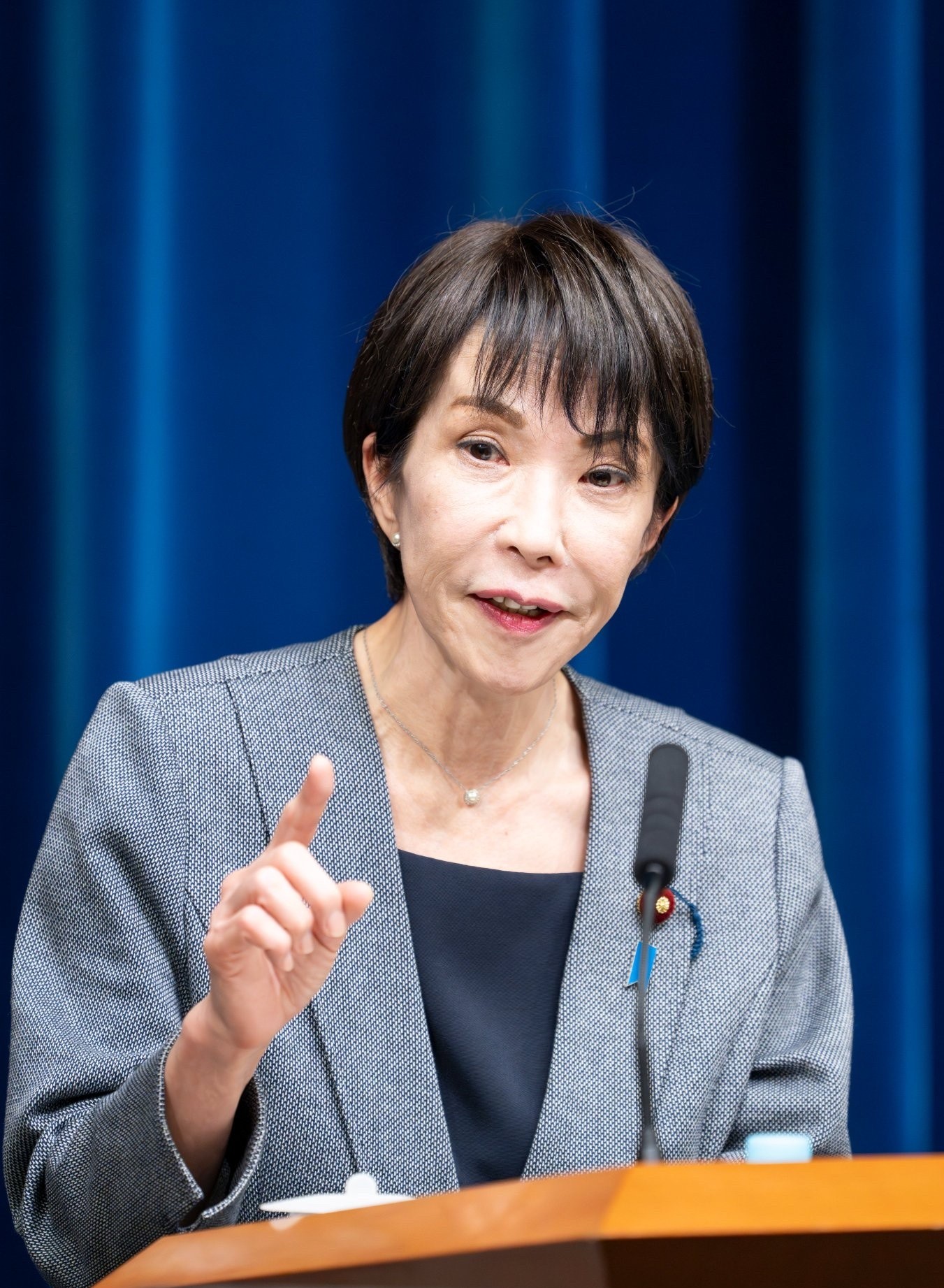 发文说今天是高市内阁成立两个月的