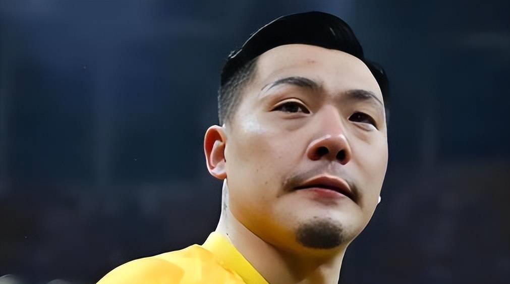 王大雷自称国足历史最佳!江津曾诚球迷坐不住了,这场门将之争你站谁