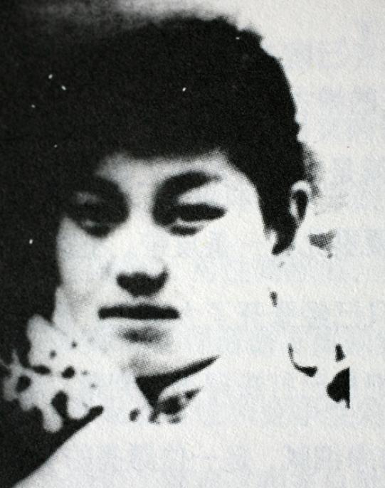 金维映:两嫁领袖人物,坎坷传奇一生身死异国他乡,儿子长大后专程追寻