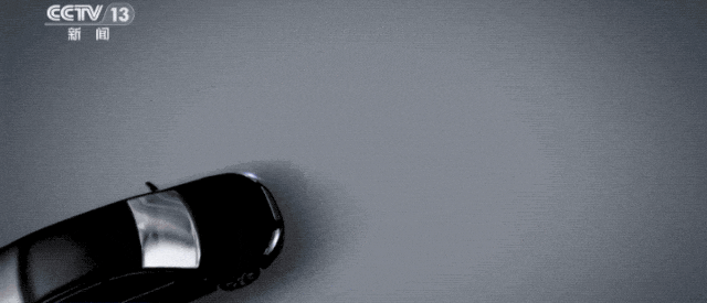 快拿走！车里这东西是“催命符”，一脚刹车差点要命-有驾