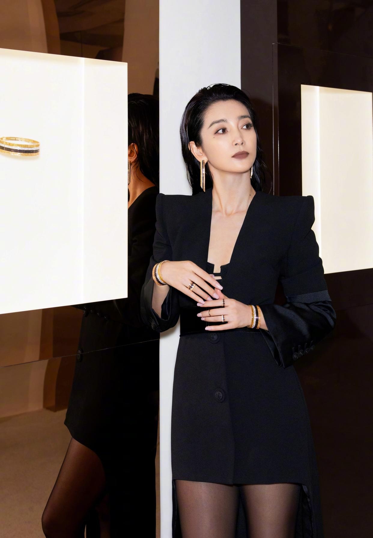 李冰冰黑酷穿搭超飒状态在线姐姐魅力爆棚