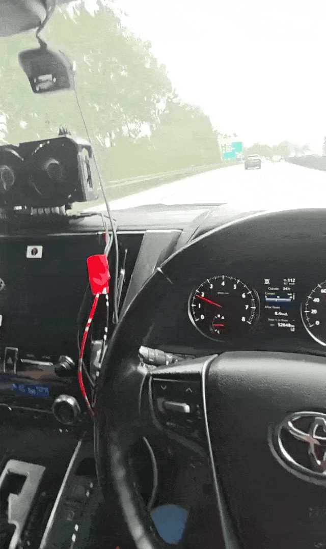老车手搓真智驾全靠AMD显卡，逆天改装让豪车车主都眼红的秘密是什么？-有驾