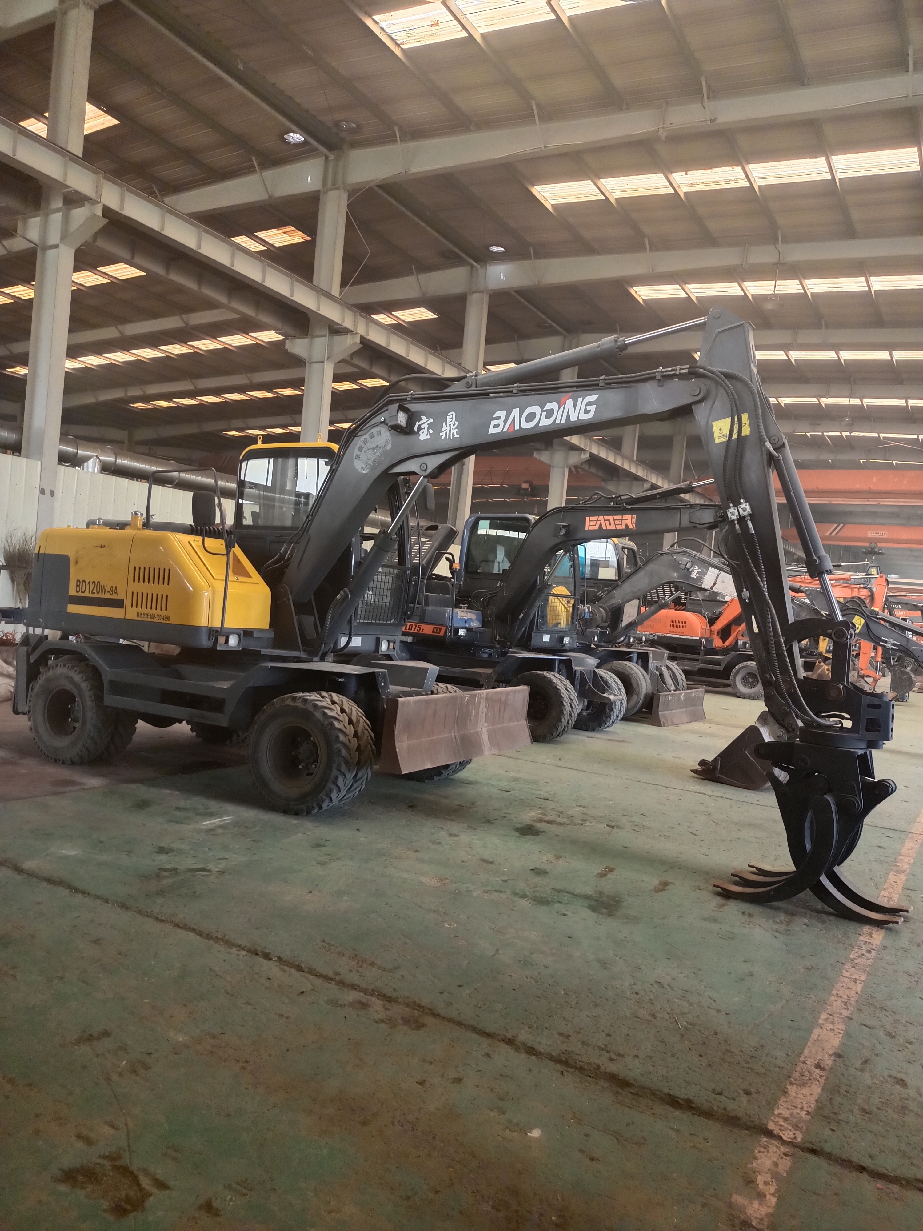 21年宝鼎95抓木机二手轮式挖掘机二手抓草机