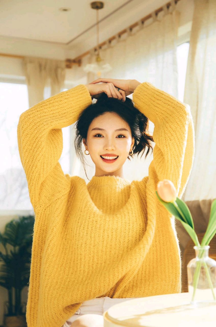 姜奕含～北京电影学院19级美女#校花营地