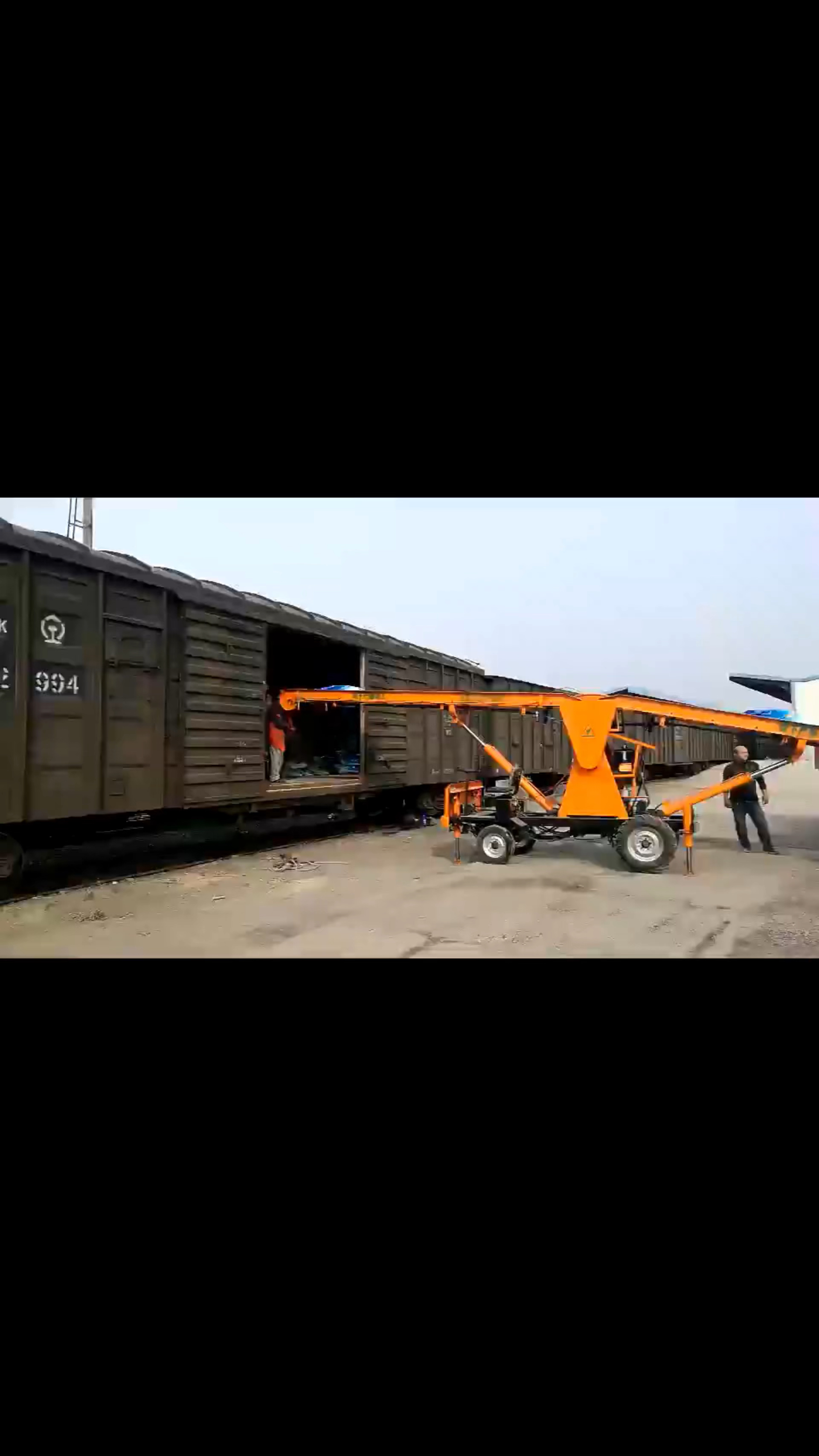 双翼装卸输送机 卸车神器 火车装卸机 货车装卸输送机-度小视