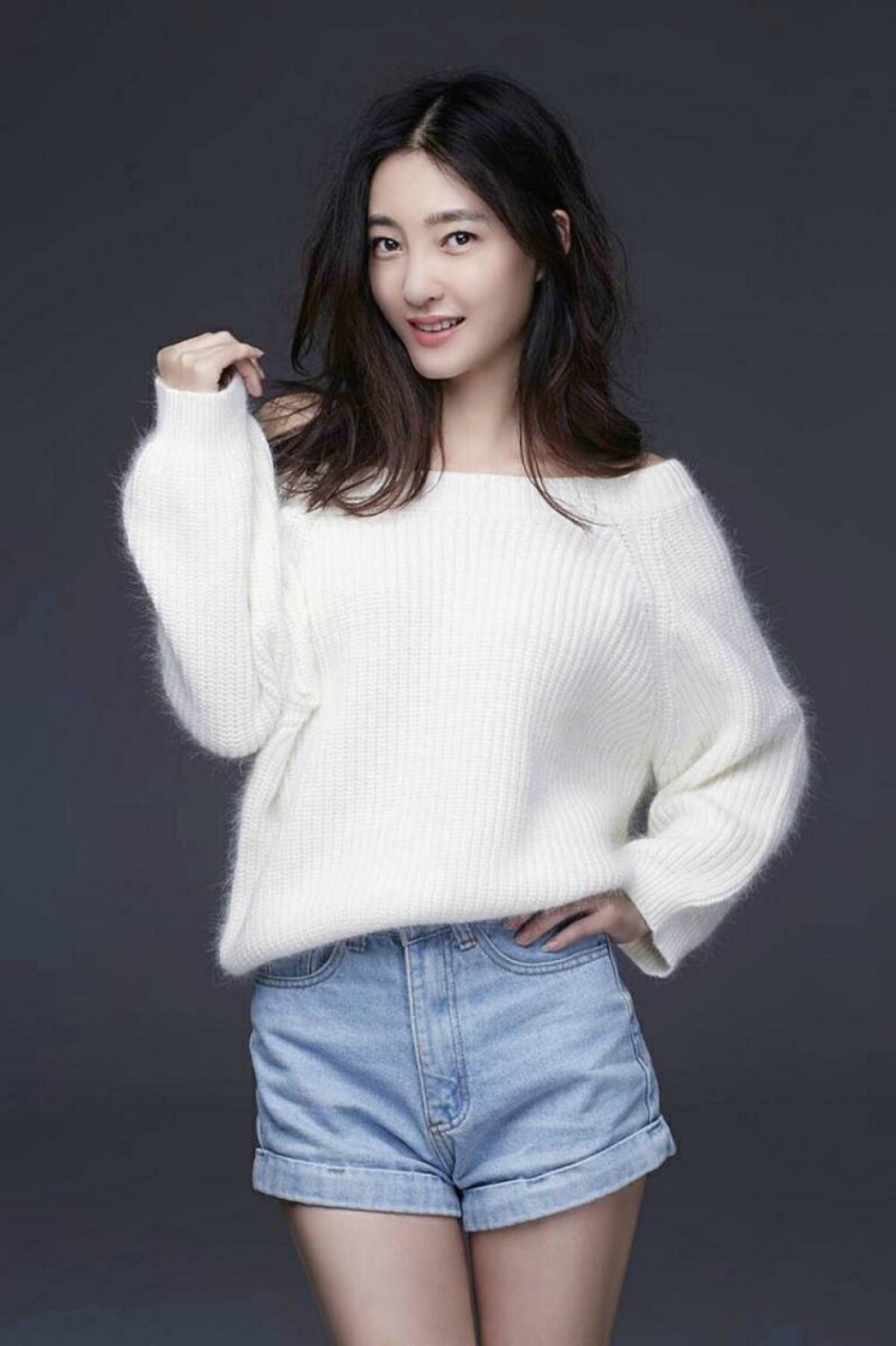 王丽坤之桃花妖,奇幻动作电影《侍神令》中的角色,有治愈以及变身成为