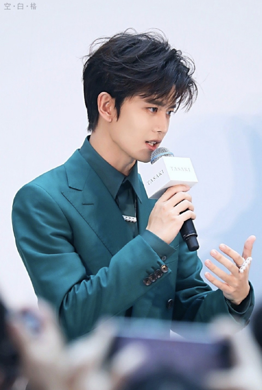 2023年7月23,塔思琦品牌代言人#任嘉伦# #tasaki中国区品牌代言人