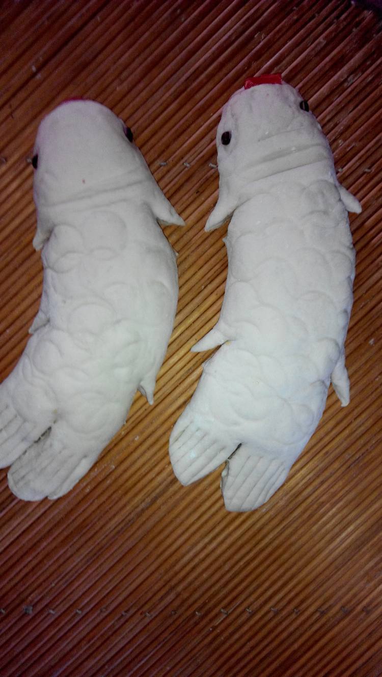 给娘送蛋糕,给爹送鱼,也不知道是谁兴起来的?