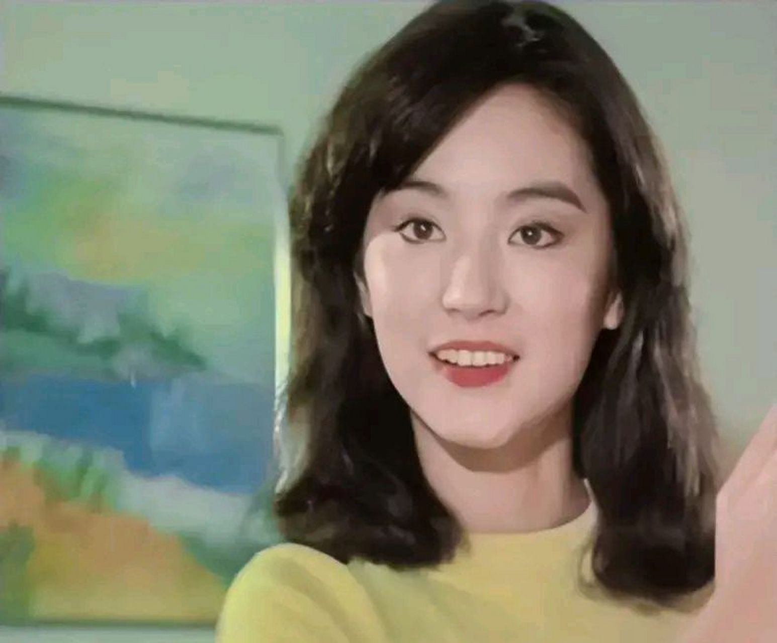 看了一部电影叫《彩霞满天》,对剧中的林青霞一眼万年,后来疯狂找寻