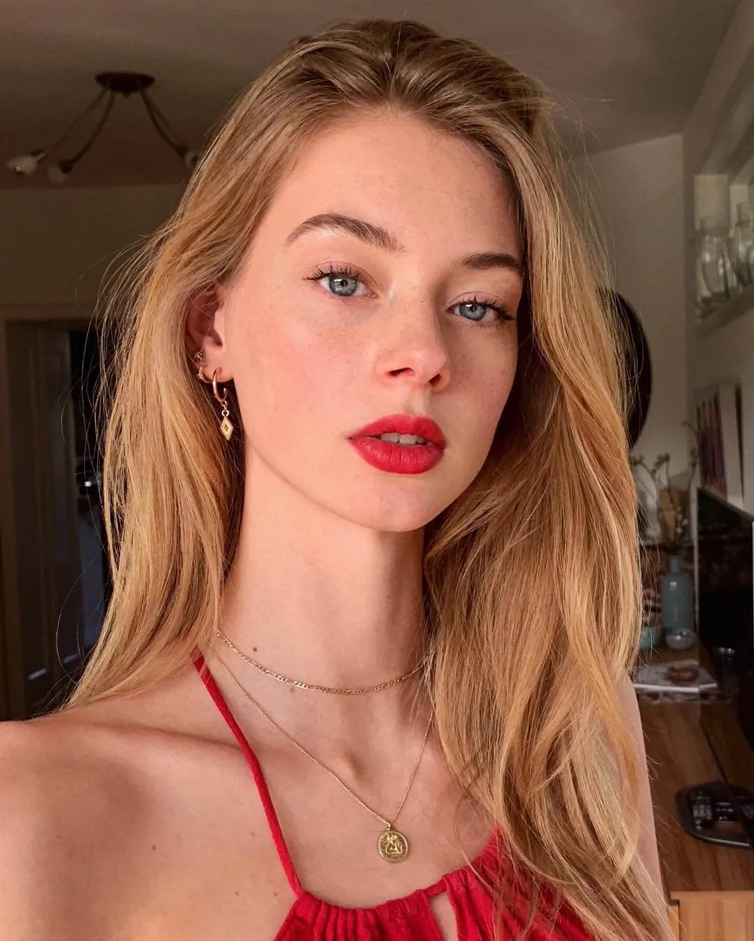 那些年惊艳网络,被拿作头像的仙女模特们,现在都怎么样了?