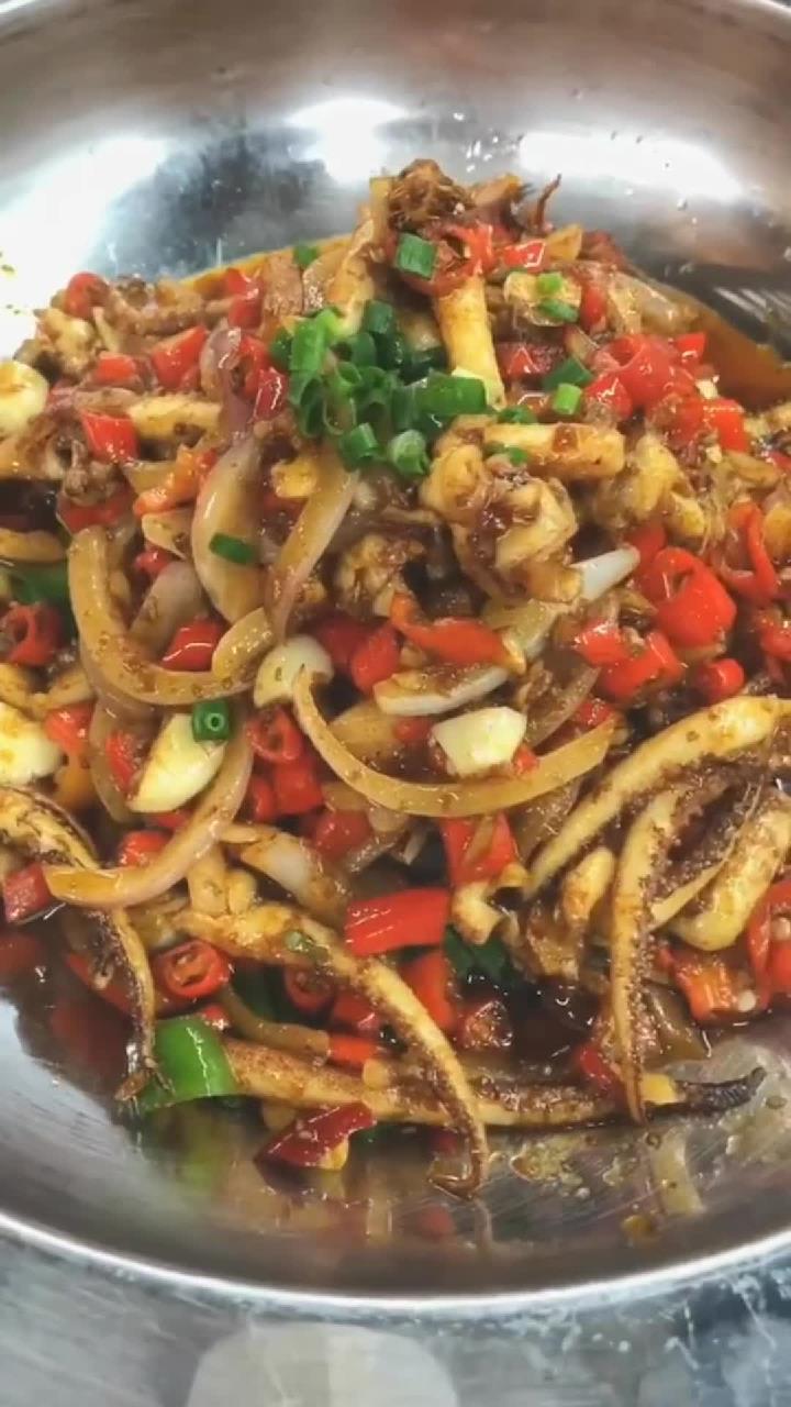 钢盆火爆鱿鱼须,个人做法,仅供参考