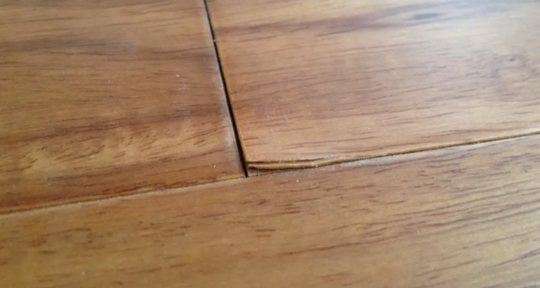 实木地板变形翘起来可不可以修复呢?