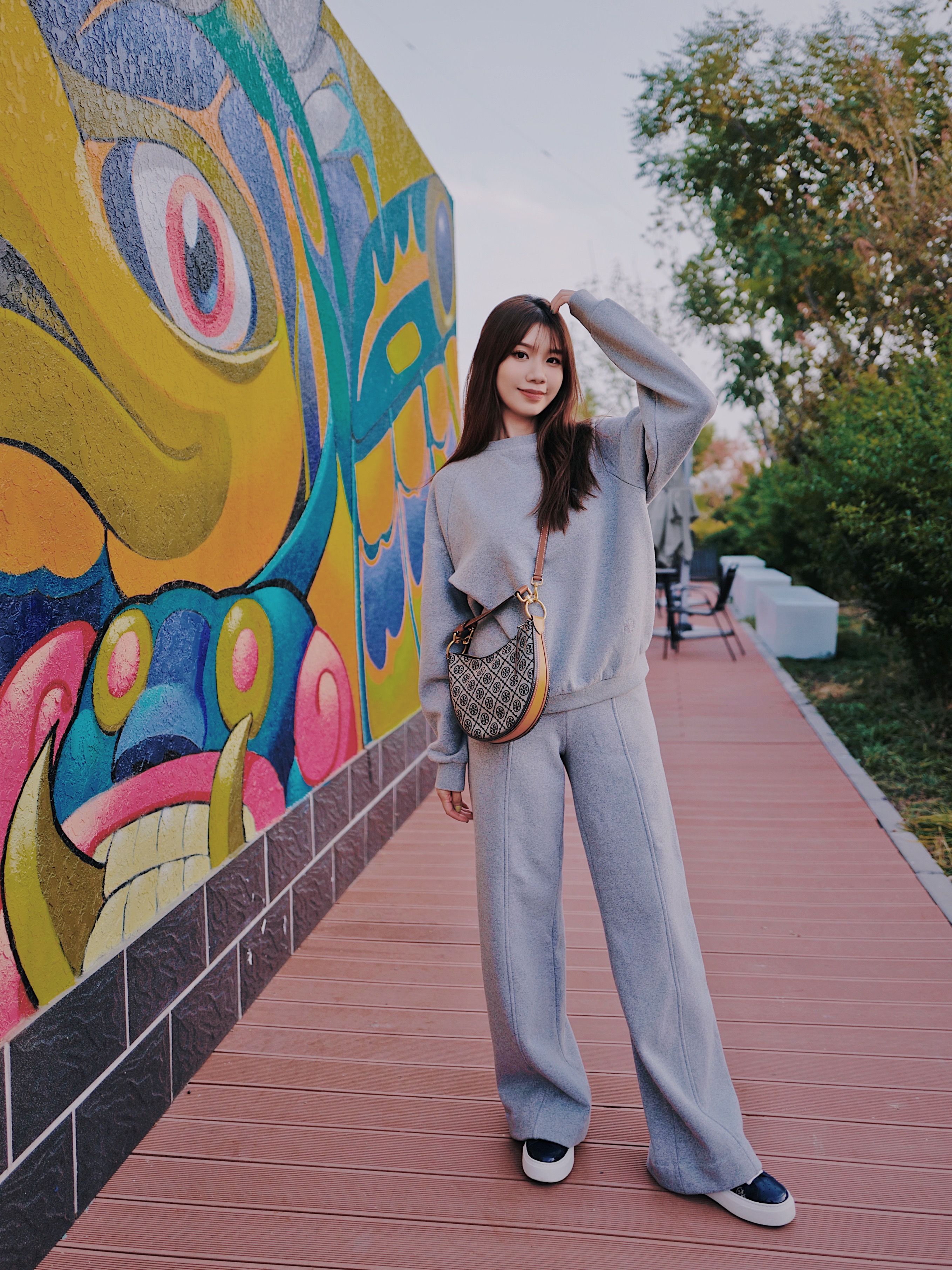 做一天tory burch幸运女孩