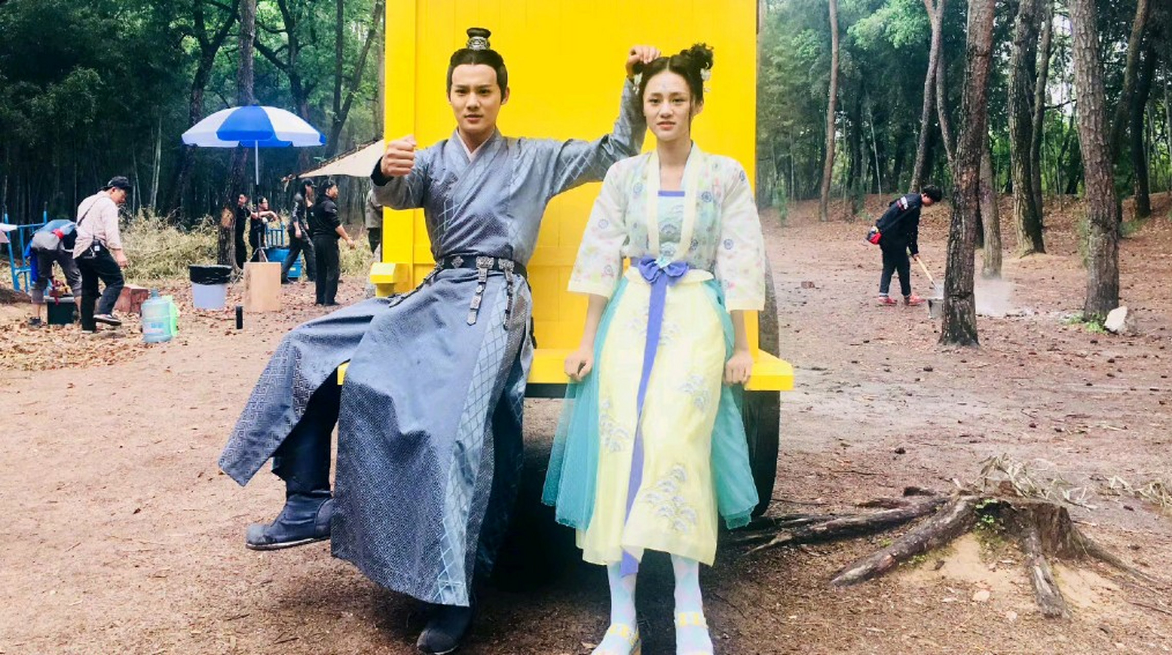 郑业成和安悦溪的老照片!