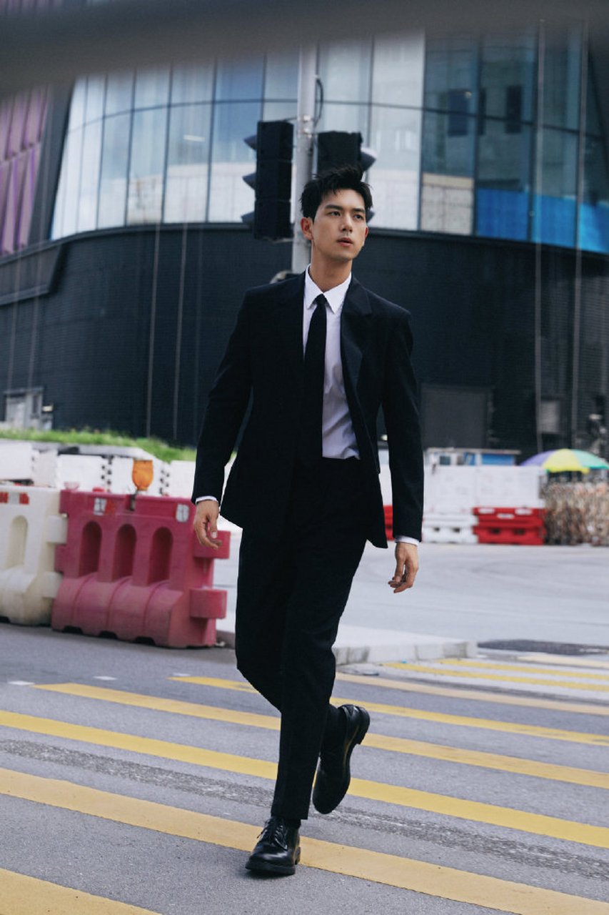 大湾区男明星工作室图合集 李现,王一博,刘宇宁,肖战,华晨宇,魏大勋