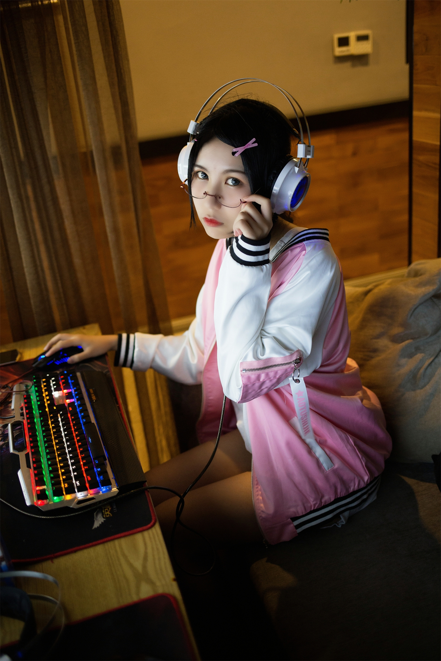 逐月su乡间小路漫步，谁说沉迷游戏不能有一片天地呢