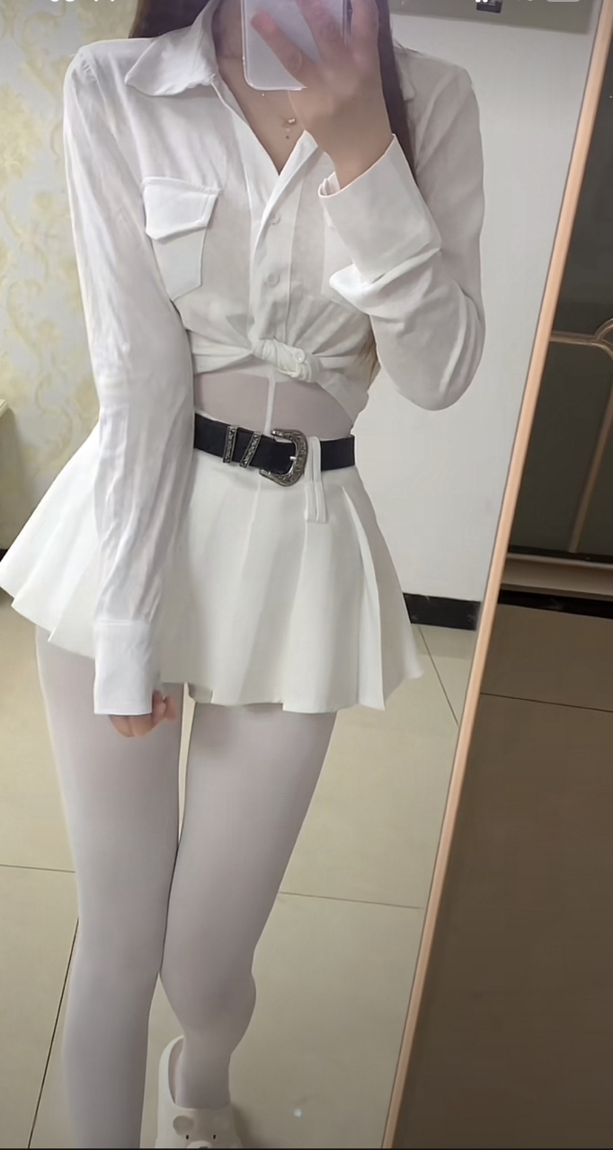 不懂白裤袜的别看了[喵喵]#白色裤袜# #穿搭# #白丝yyds