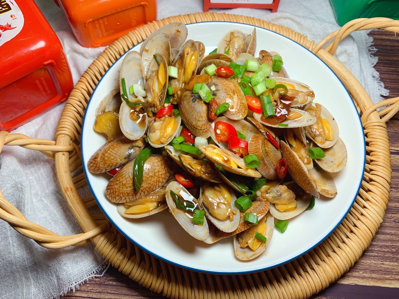 美味可口的爆炒花甲!简单快手,下饭神器