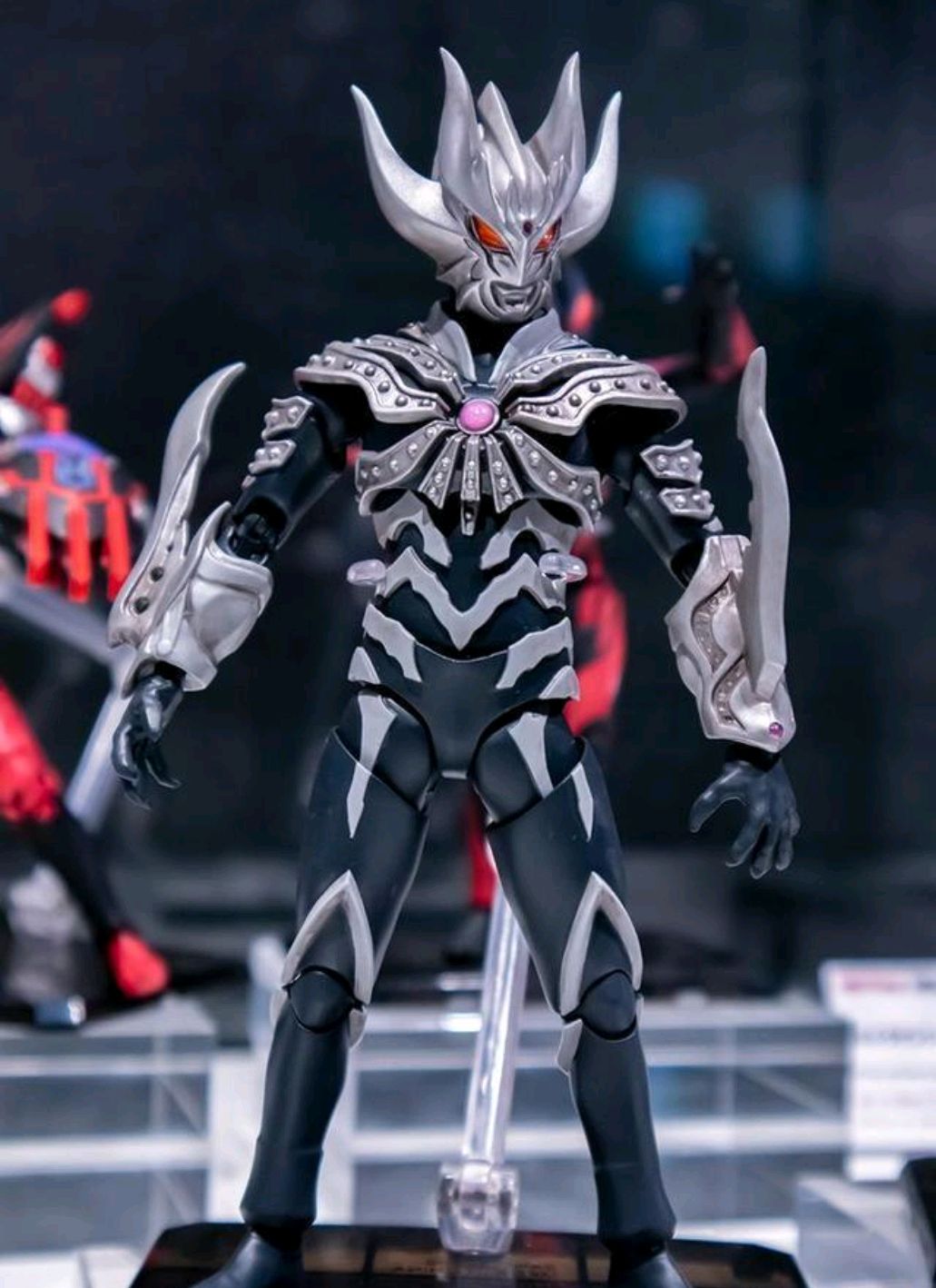 银河格斗两部曲中的两大boss!小金人和黑暗超邪,谁更略胜一筹?