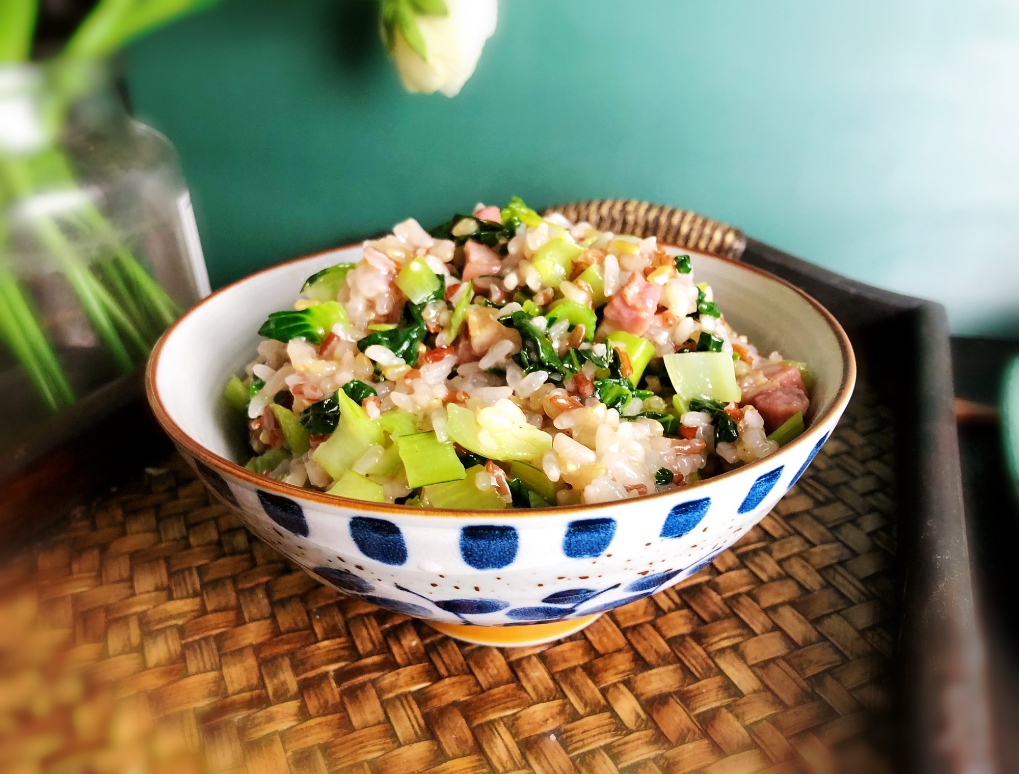 天冷了江南人钟爱的菜饭,咸鲜软糯,有荤有素,用这种菜做更爽口