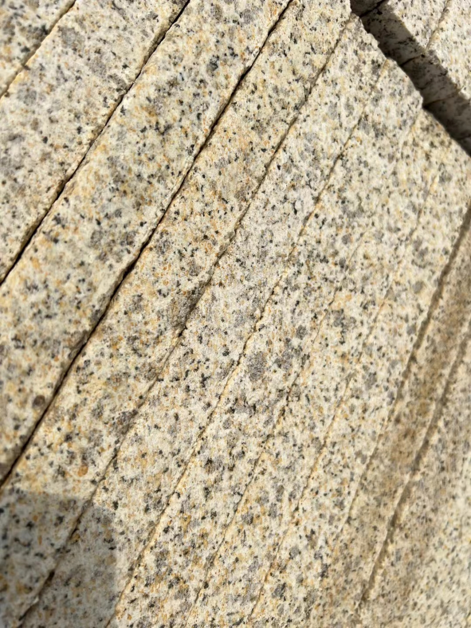 黄金麻地铺料发货