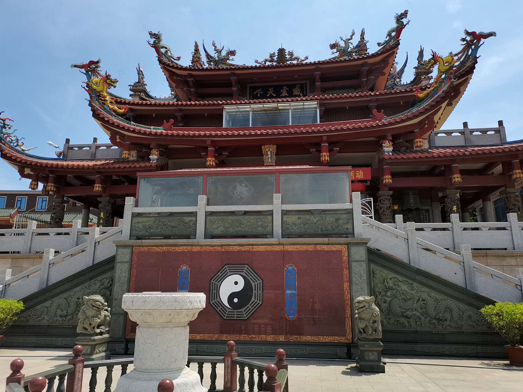 泉州郑成功纪念馆位于郑成功故乡南安市石井镇,是国家aaaa级旅游景区.