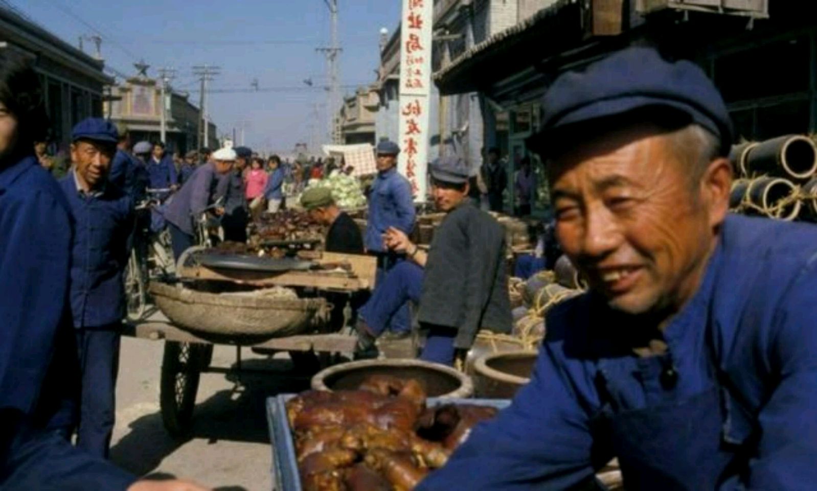 山西大同老照片:80年代的"城市状况,街头场景",你认得不?