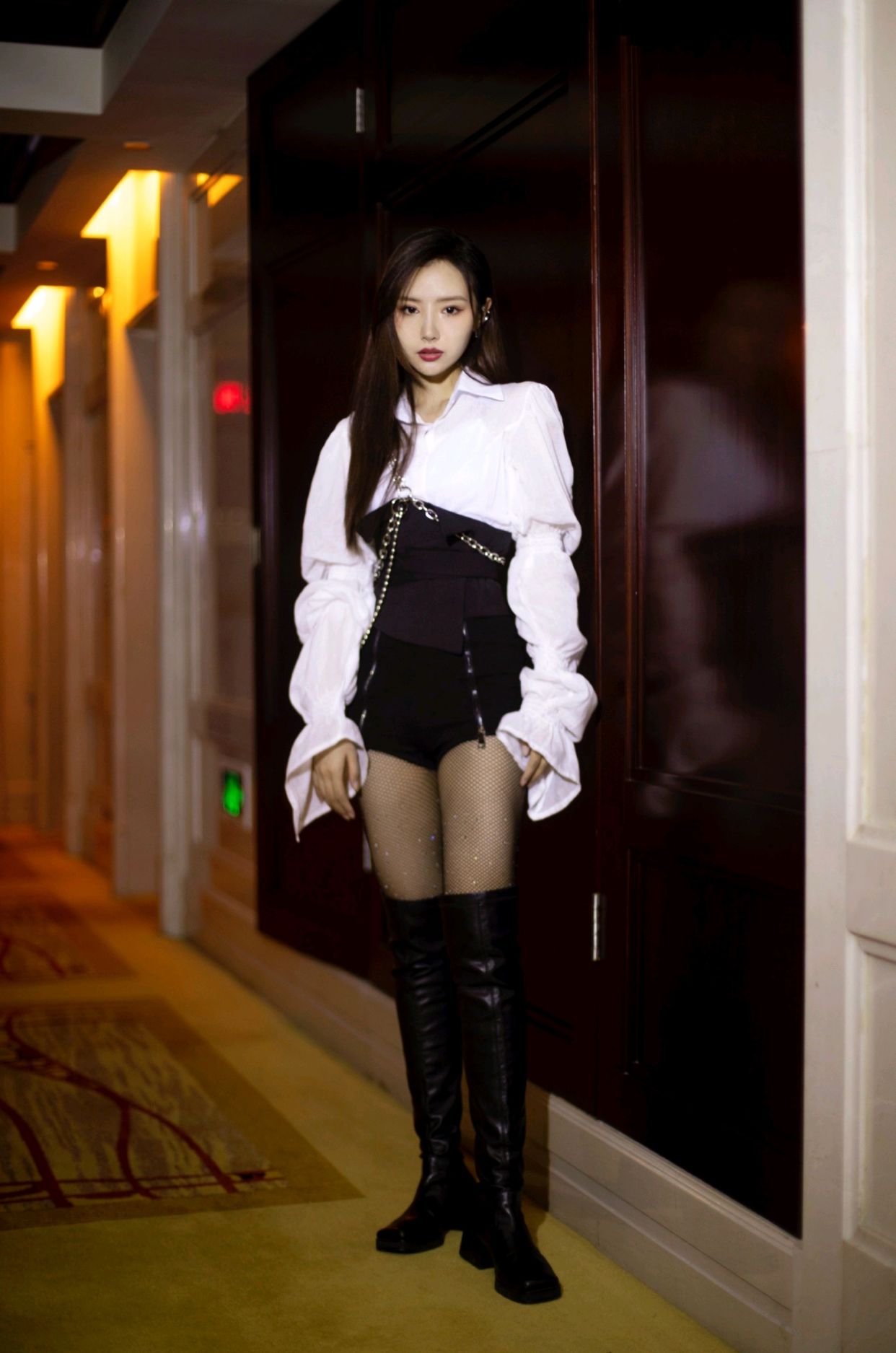 明星写真美图|刘美麟