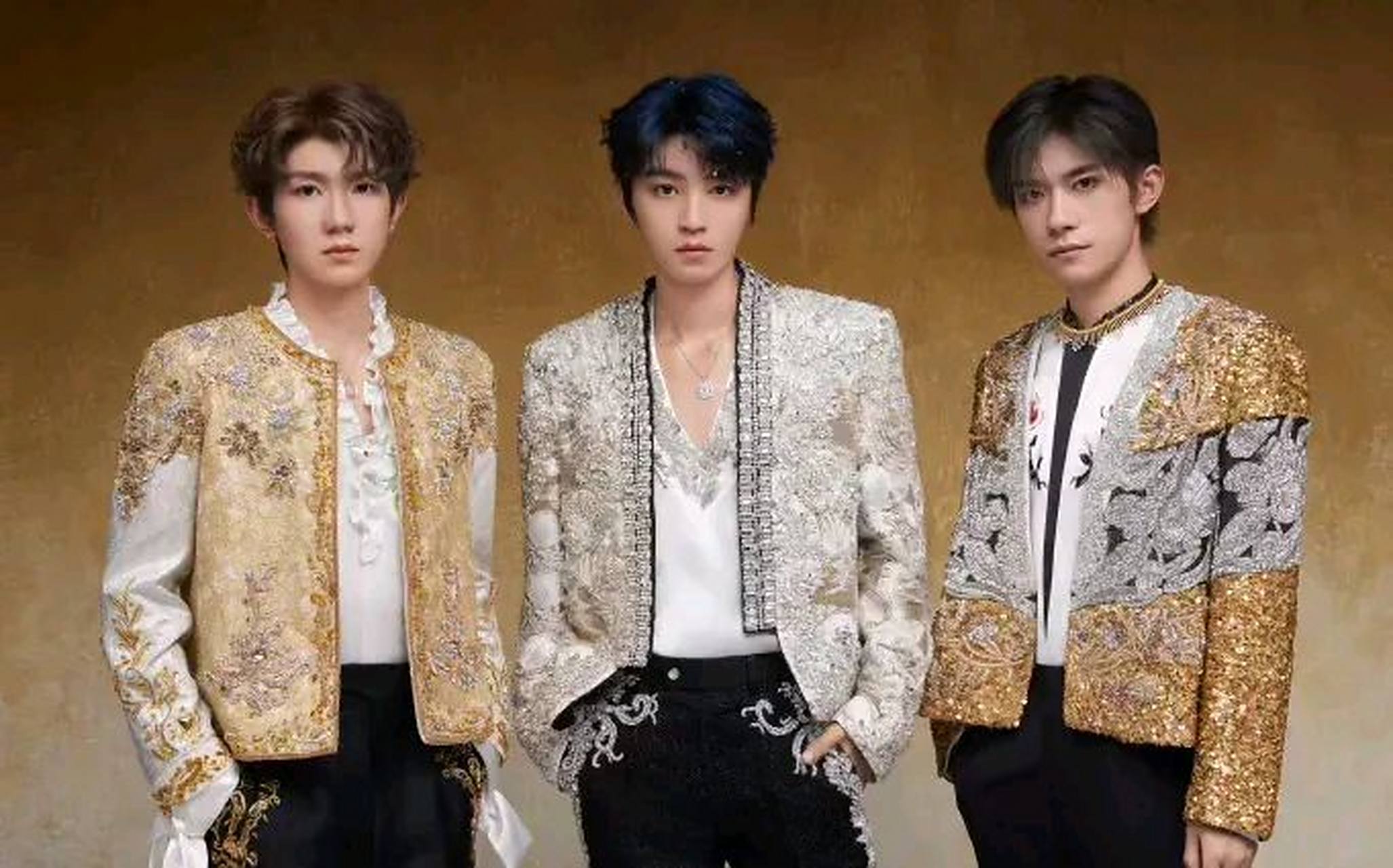 tboys十年演唱会,各方都拿到了满意的"收入",也都露出了姨母笑  有