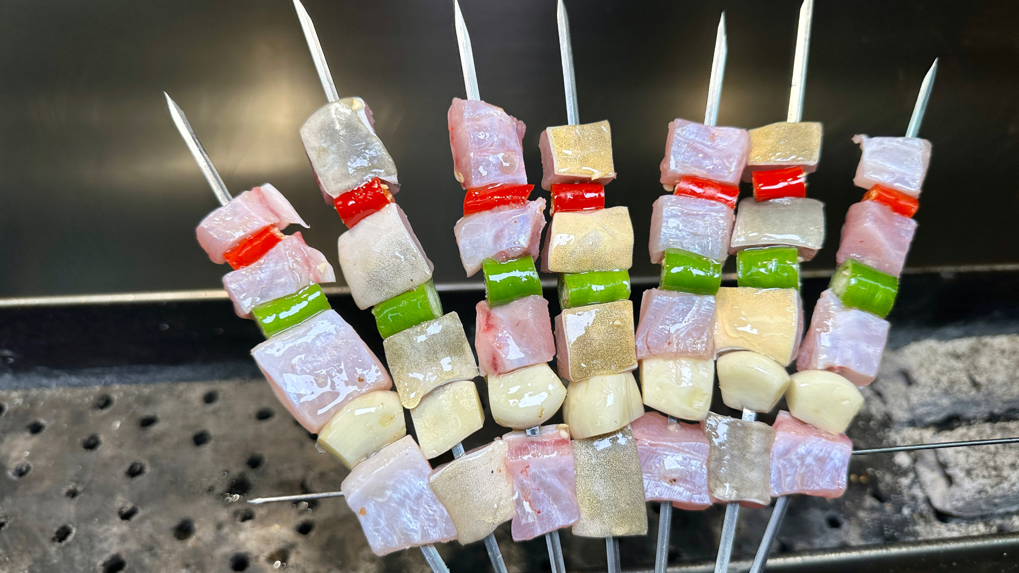 香辣蒜仔鱼腩串配方及制作流程