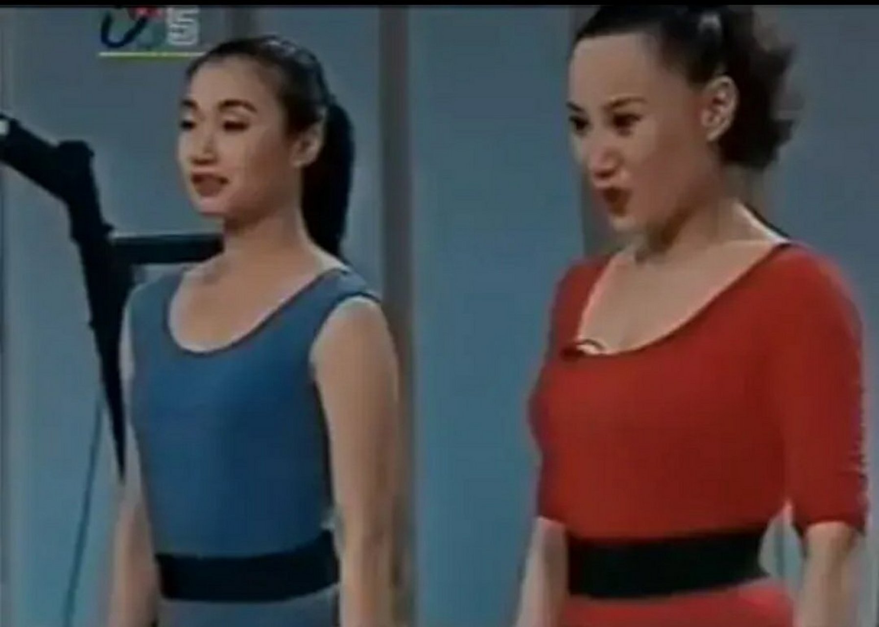 上世纪90年代,中央5套的王牌节目《健美五分钟》,我爸爸最喜欢看的