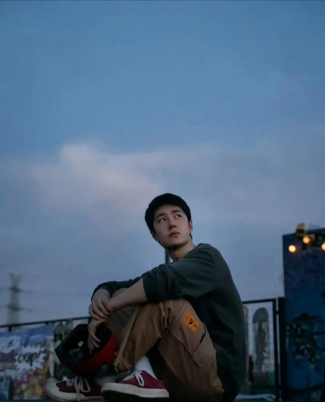 热烈,是一部燃炸的爽片,也是一部温暖的治愈片.