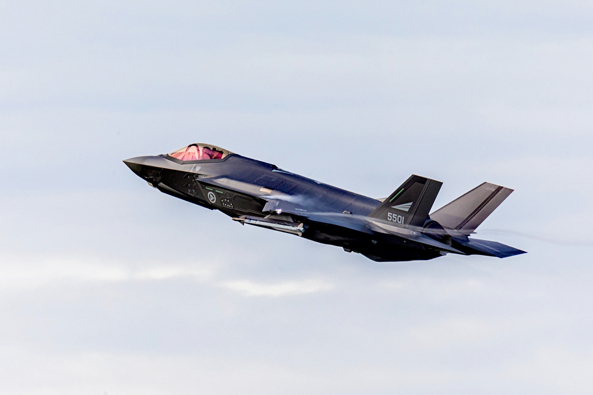 战机欣赏:新近拍摄的一组挪威空军f-35a战斗机,挪威是北欧诸国较早