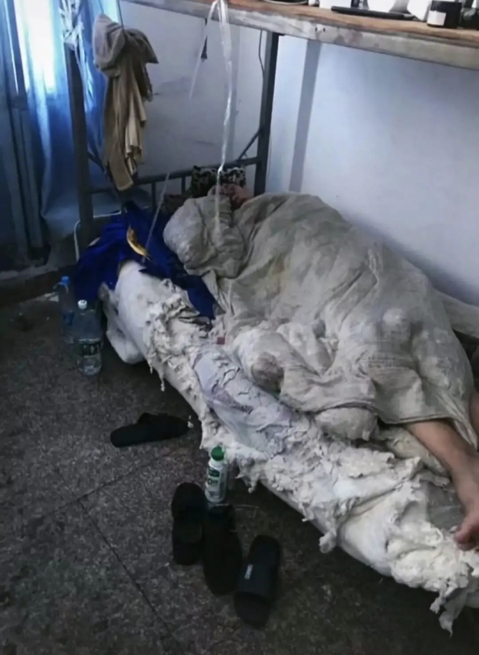 请用一张图证明,你比我还穷.