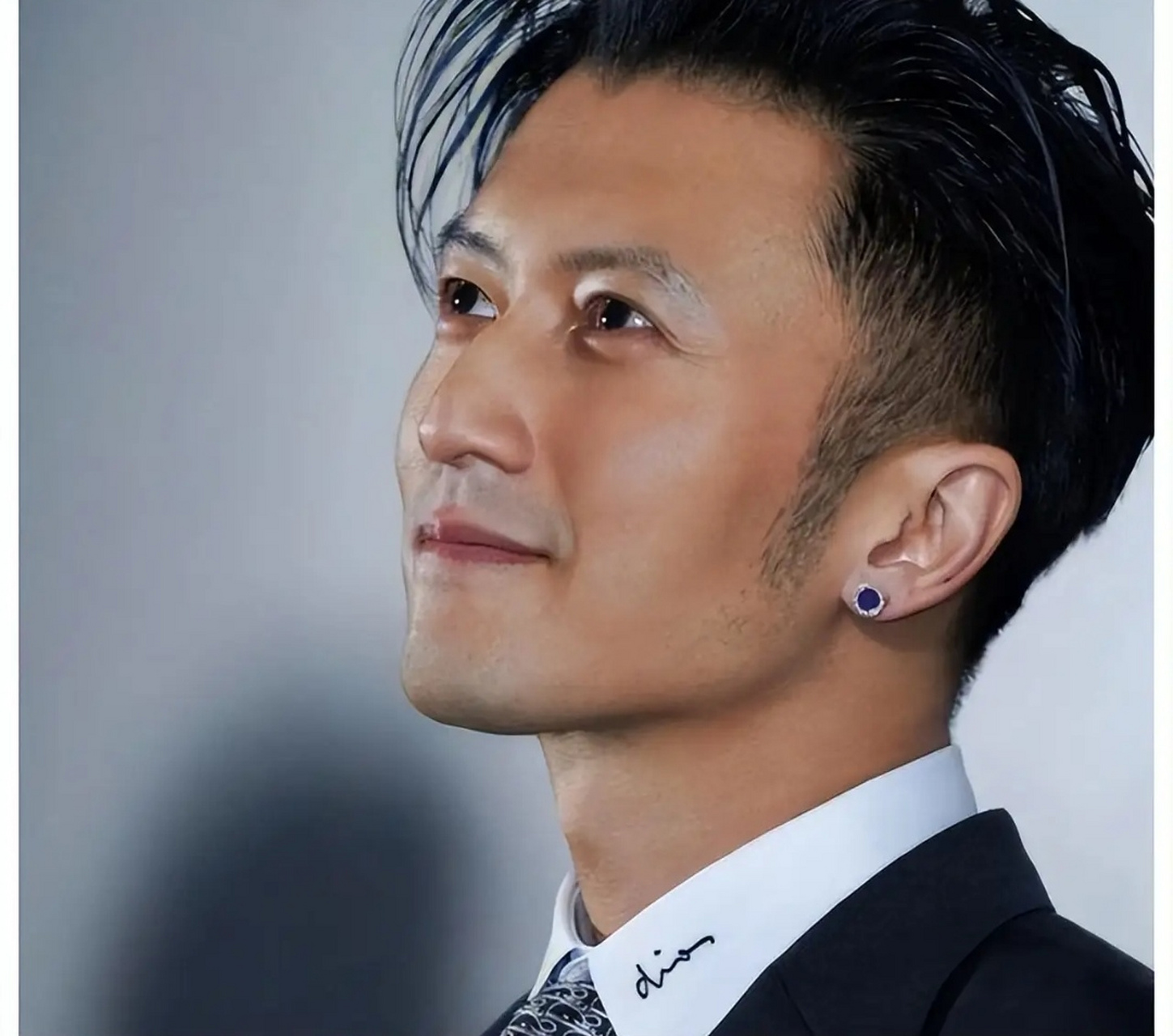 张柏芝突然官宣改名,王菲上海顺利生下了女儿,谢霆锋紧急改遗嘱 近日